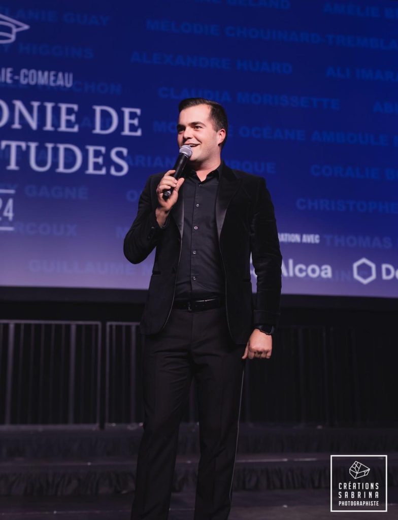 Simon Philibert à l'animation d'un gala corporatif
